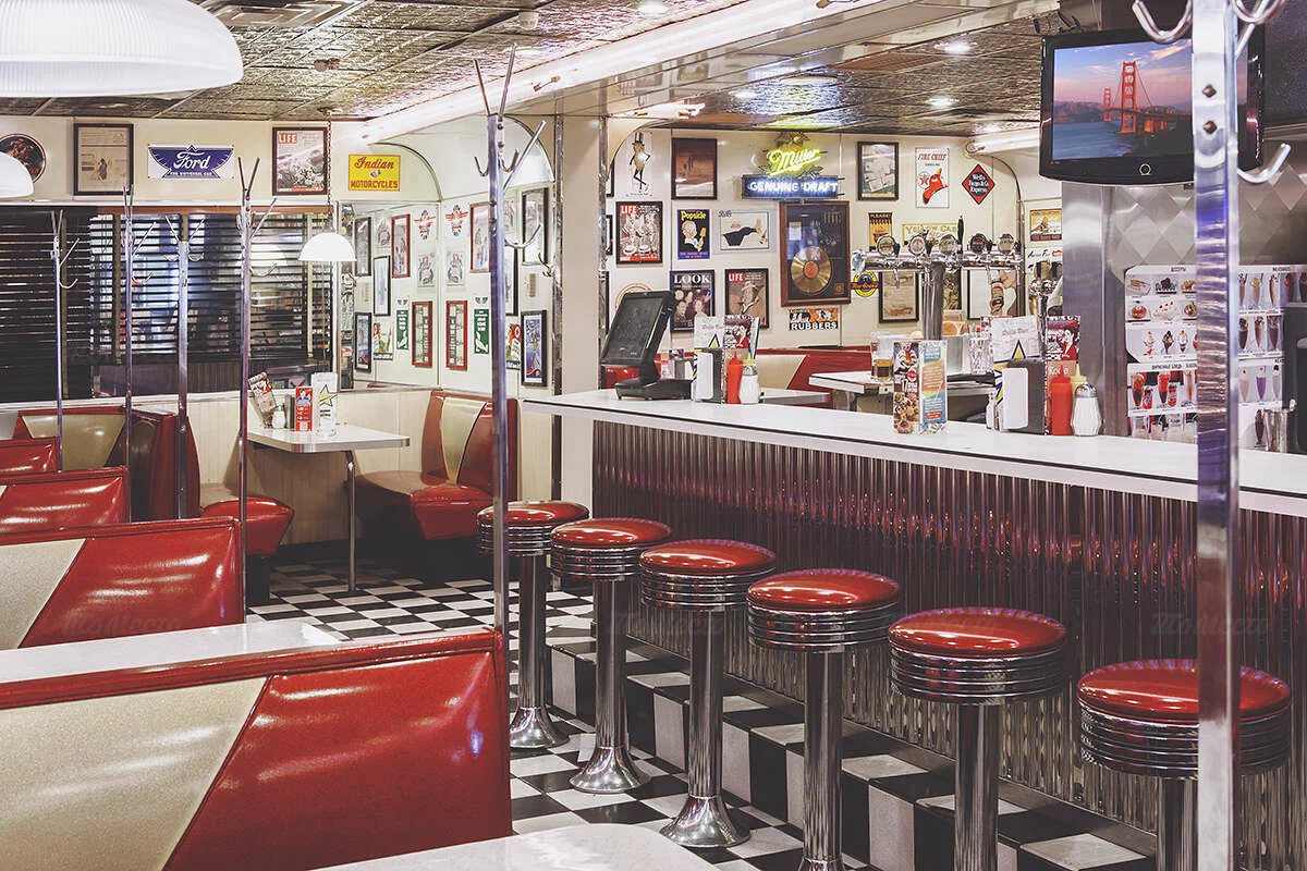 Старлайт Дайнер