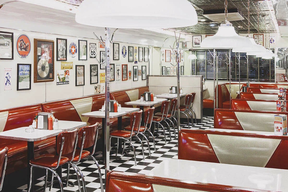 Старлайт Дайнер