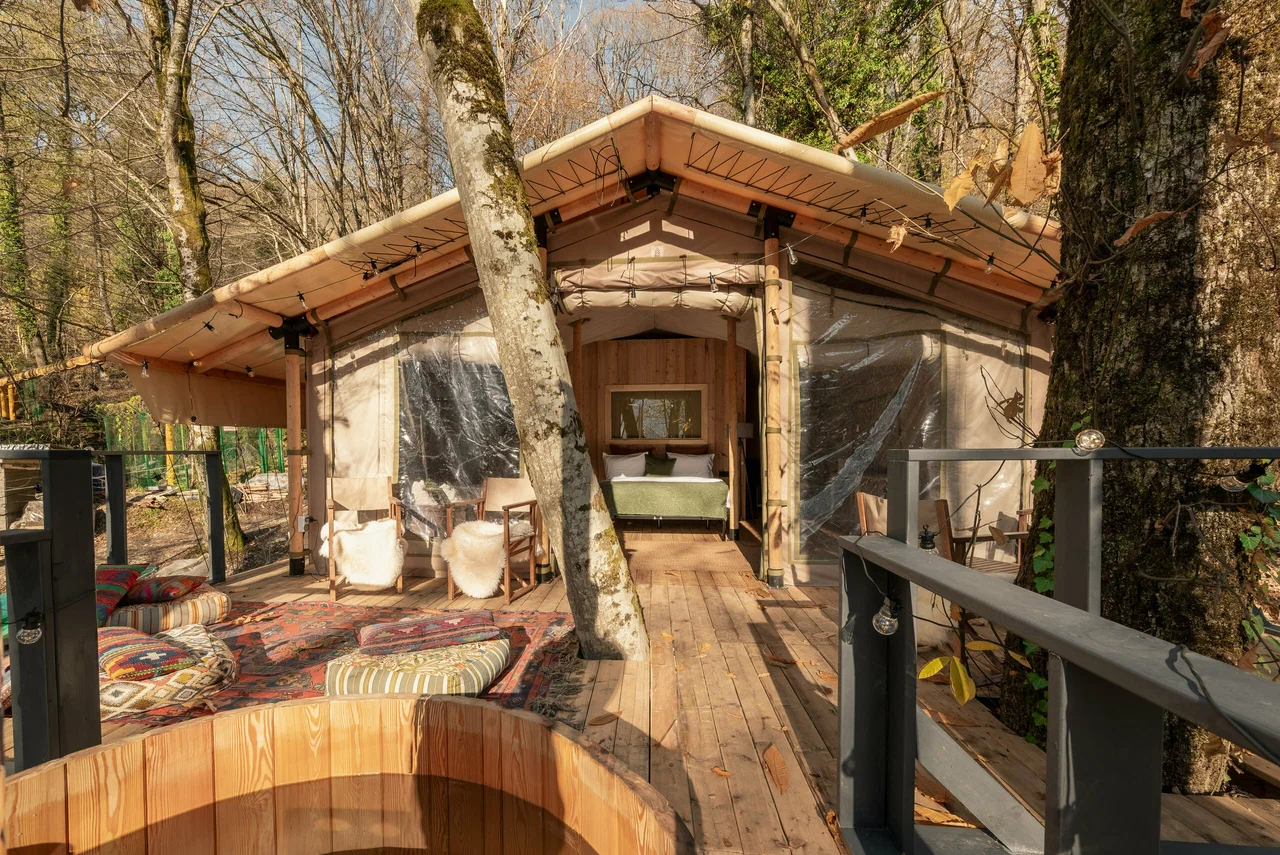 Дзен Поляна глэмпинг