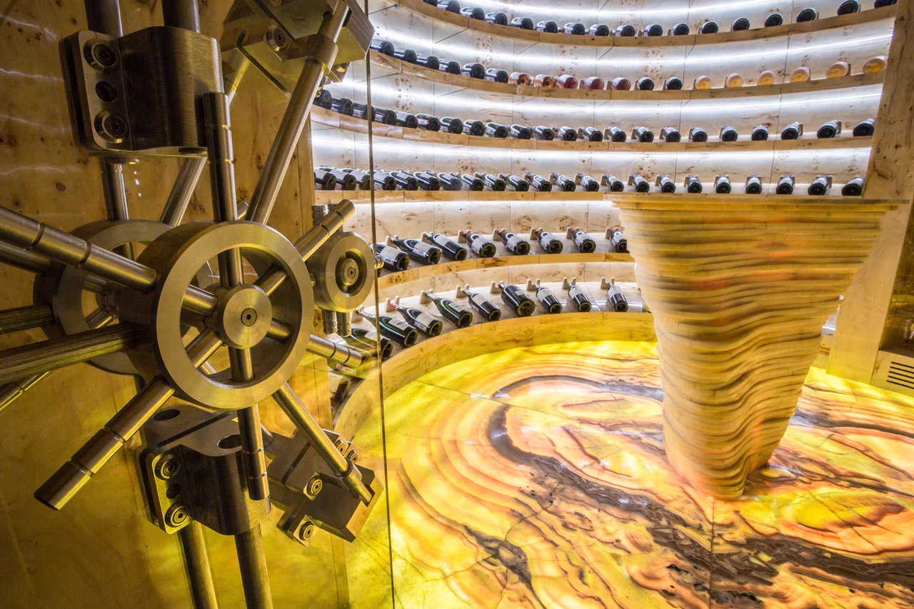 Вино и крабы