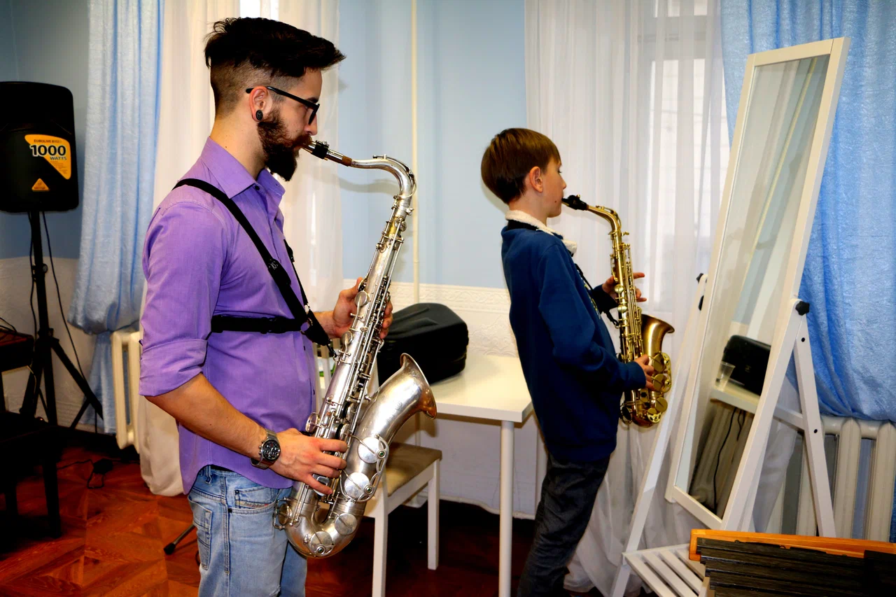 Школа музыки Лауреат