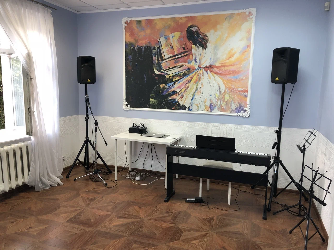 Школа музыки Лауреат