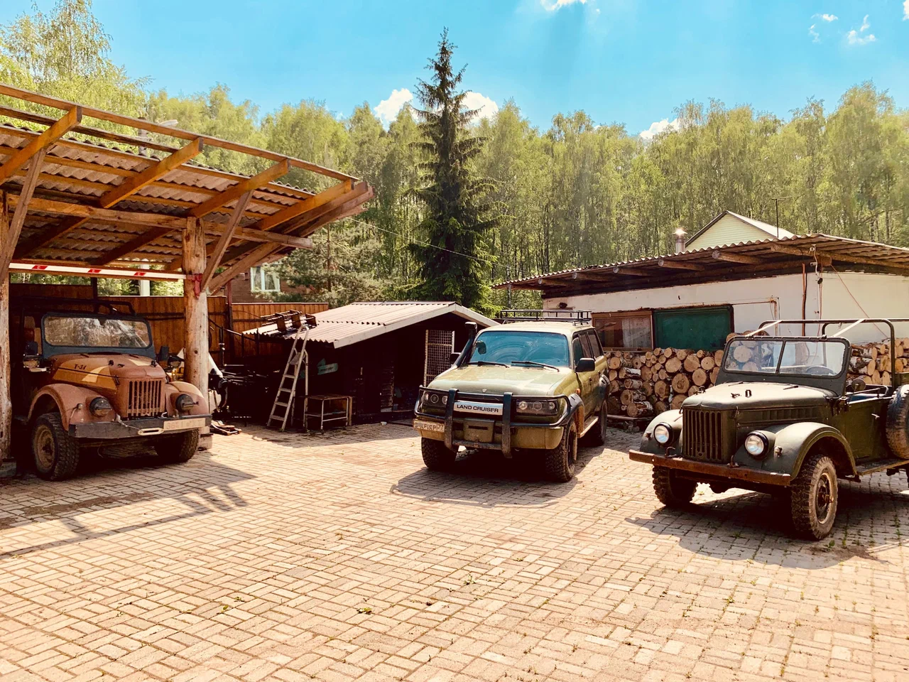 Gora Country Club