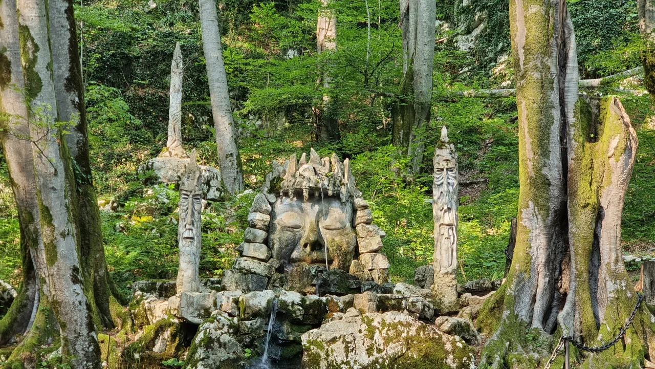 Воронцовские пещеры